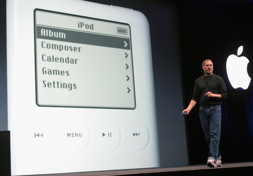 Apple tenía un plan para defender al iPod en los tribunales. Steve Jobs prefirió tirar 100 millones de dólares para ganar paz mental 