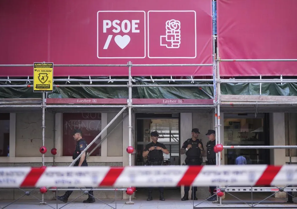 El PSOE trata de encapsular el 'caso Leire' en «una suma de comportamientos individuales de farsantes»