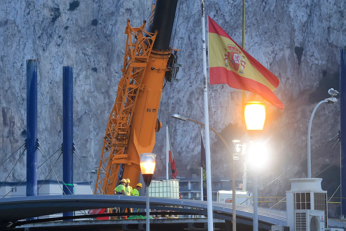 La verja de Gibraltar entra en tiempo de descuento: «No se habla de soberanía, es convivencia»