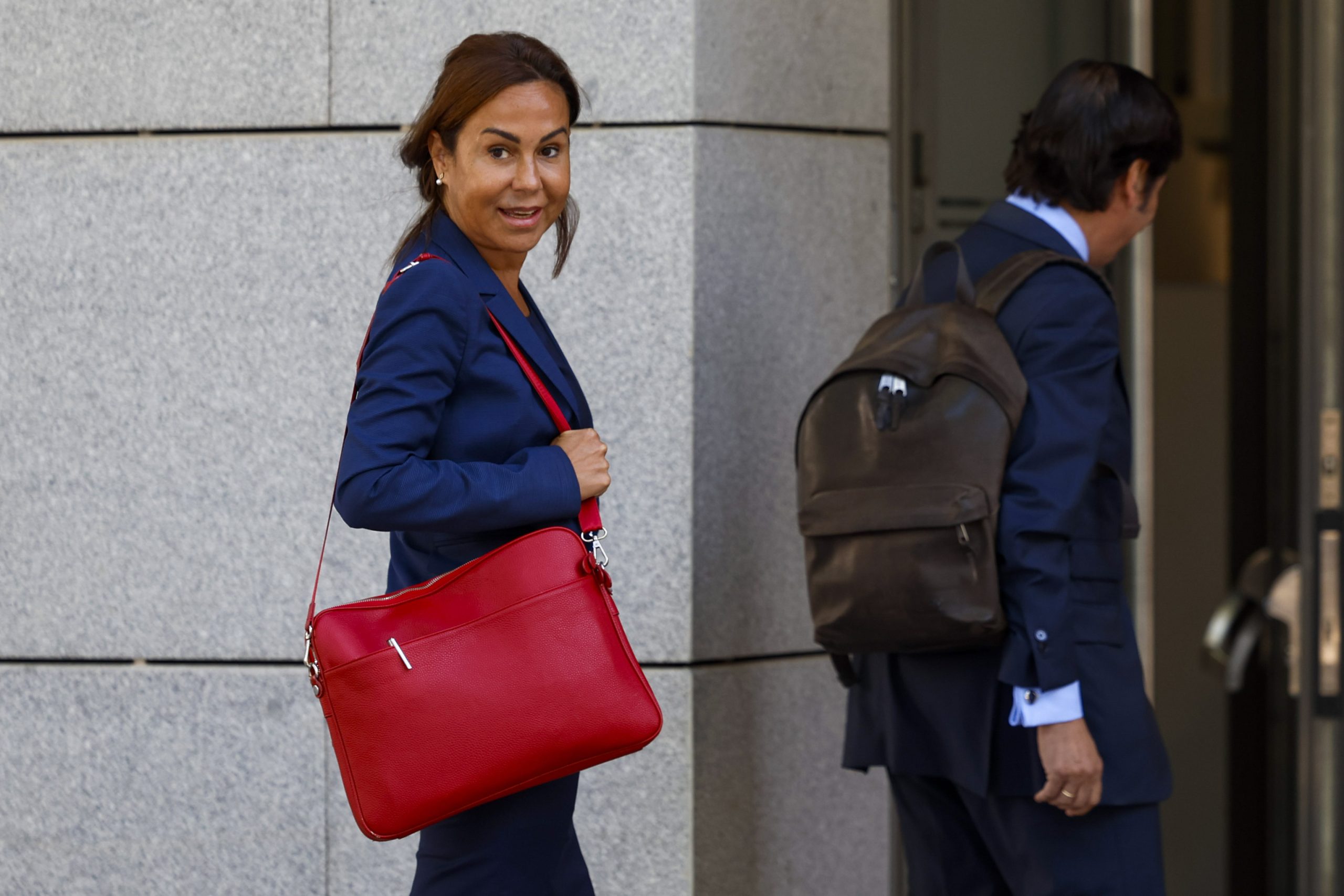 La ex presidenta de Adif, Isabel Pardo de Vera, a su llegada a la Audiencia Nacional en julio de 2025