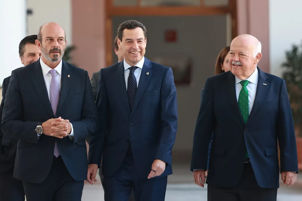 Moreno hace responsable a la izquierda del pacto con Vox o la repetición electoral en Andalucía: «Tienen los dos votos que nos faltan y se han quitado de en medio»
