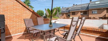 Lidl vende las luces solares más prácticas para el balcón o la terraza: se encienden solas y se colocan en la barandilla  
