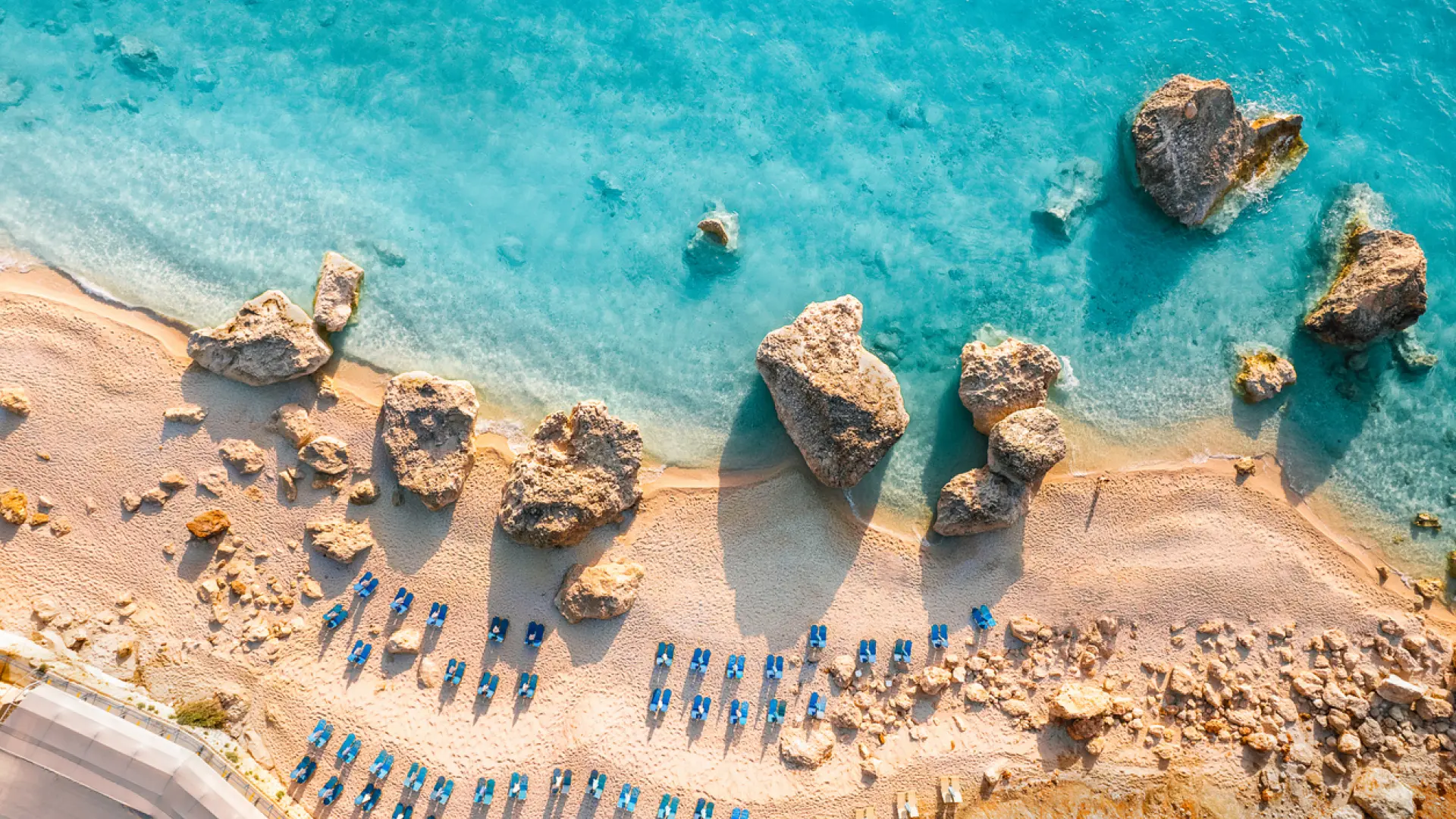 De ocho millones a 250.000 euros: el motivo por el que nadie quiere comprar esta isla paradisíaca de Grecia