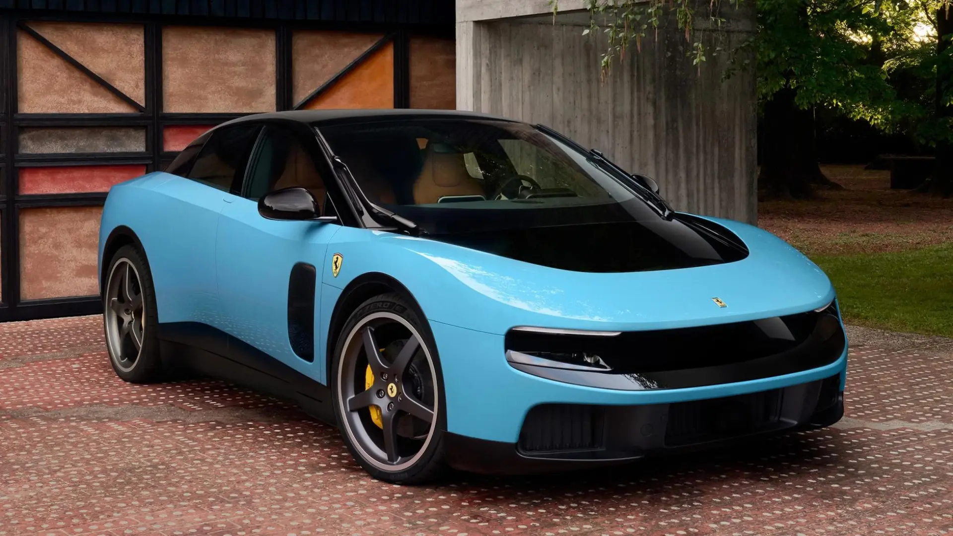Ferrari anima a sus clientes a comprar su polémico eléctrico para avanzar en las listas de espera