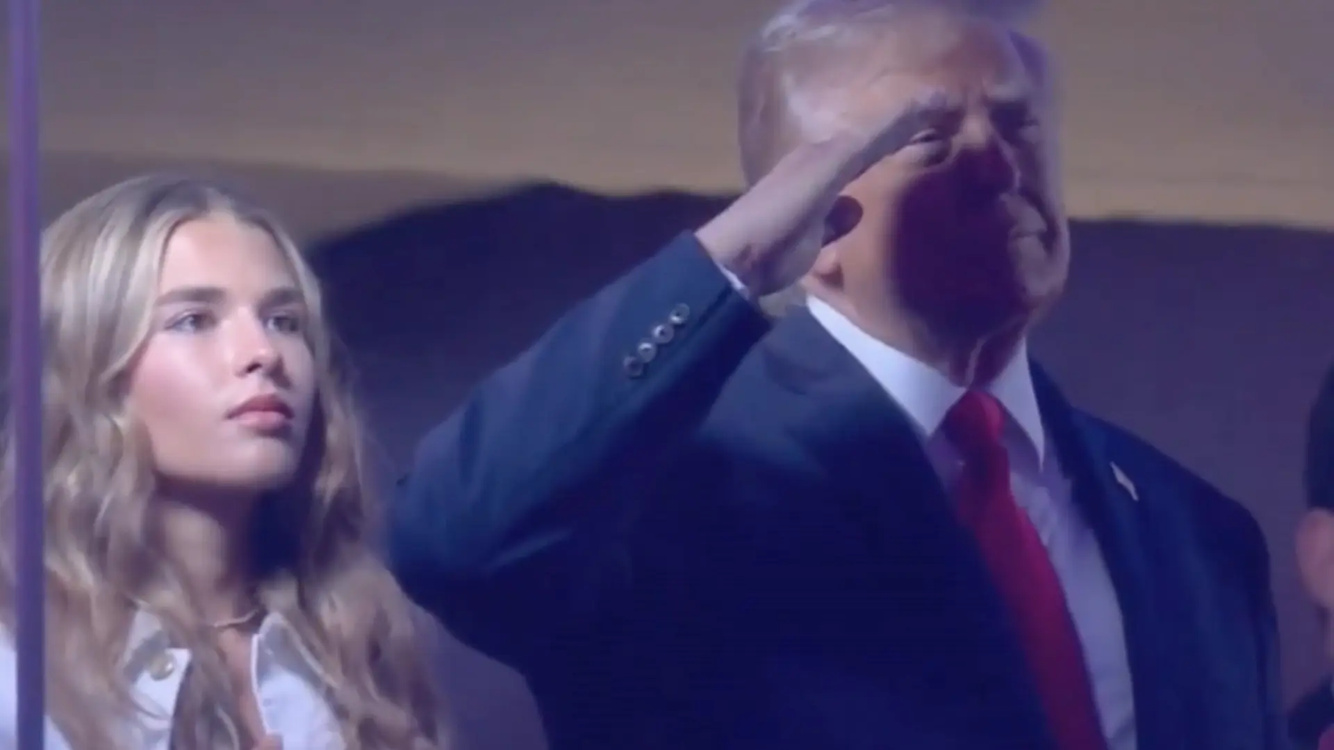 Trump, abucheado por el Madison Square Garden durante el himno nacional