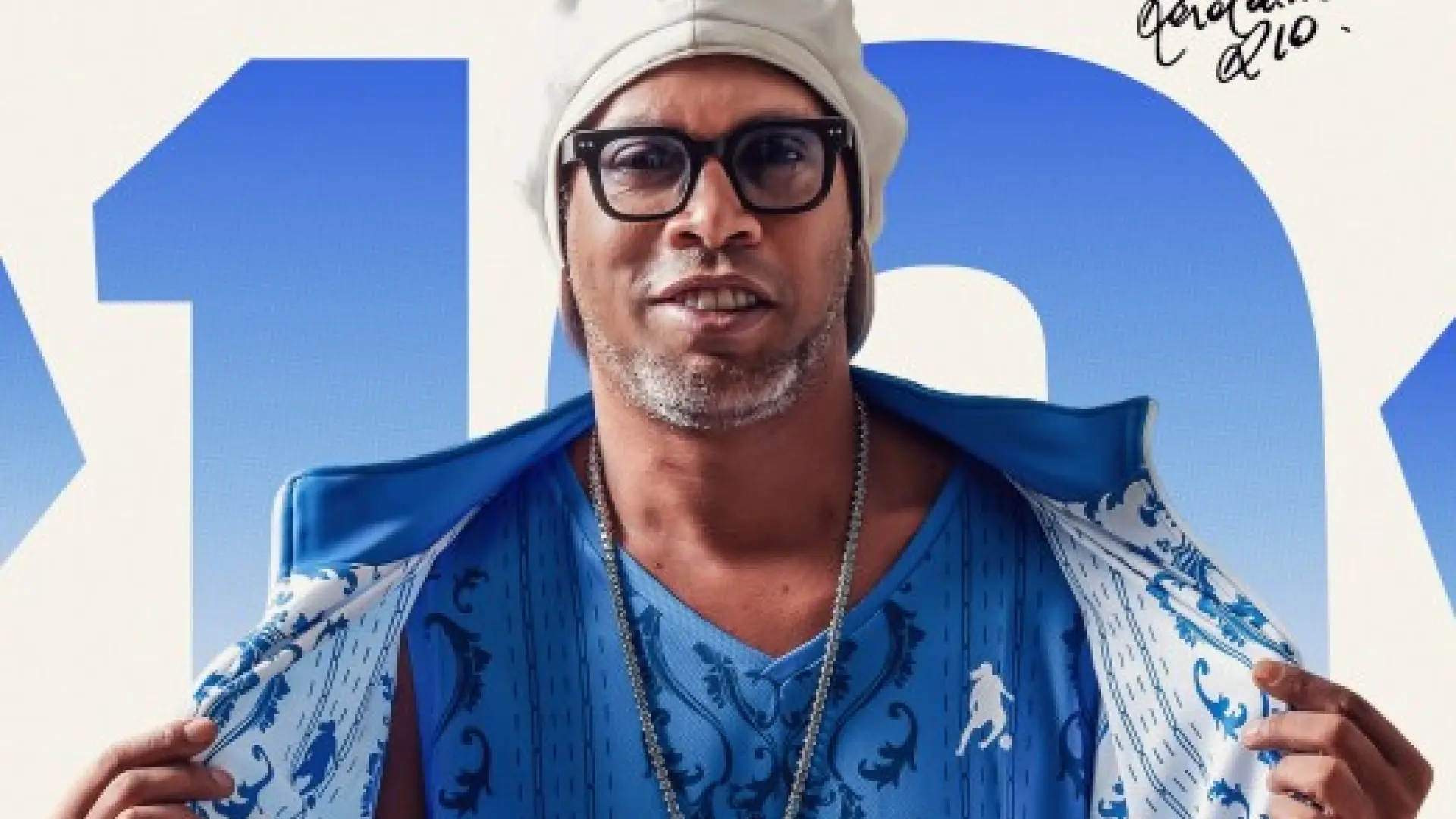 Del Camp Nou al estudio: Ronaldinho debuta en la música con 'CAMISA 10', su disco junto a Pitbull, Sean Paul, Juan Magán y Kiko Rivera