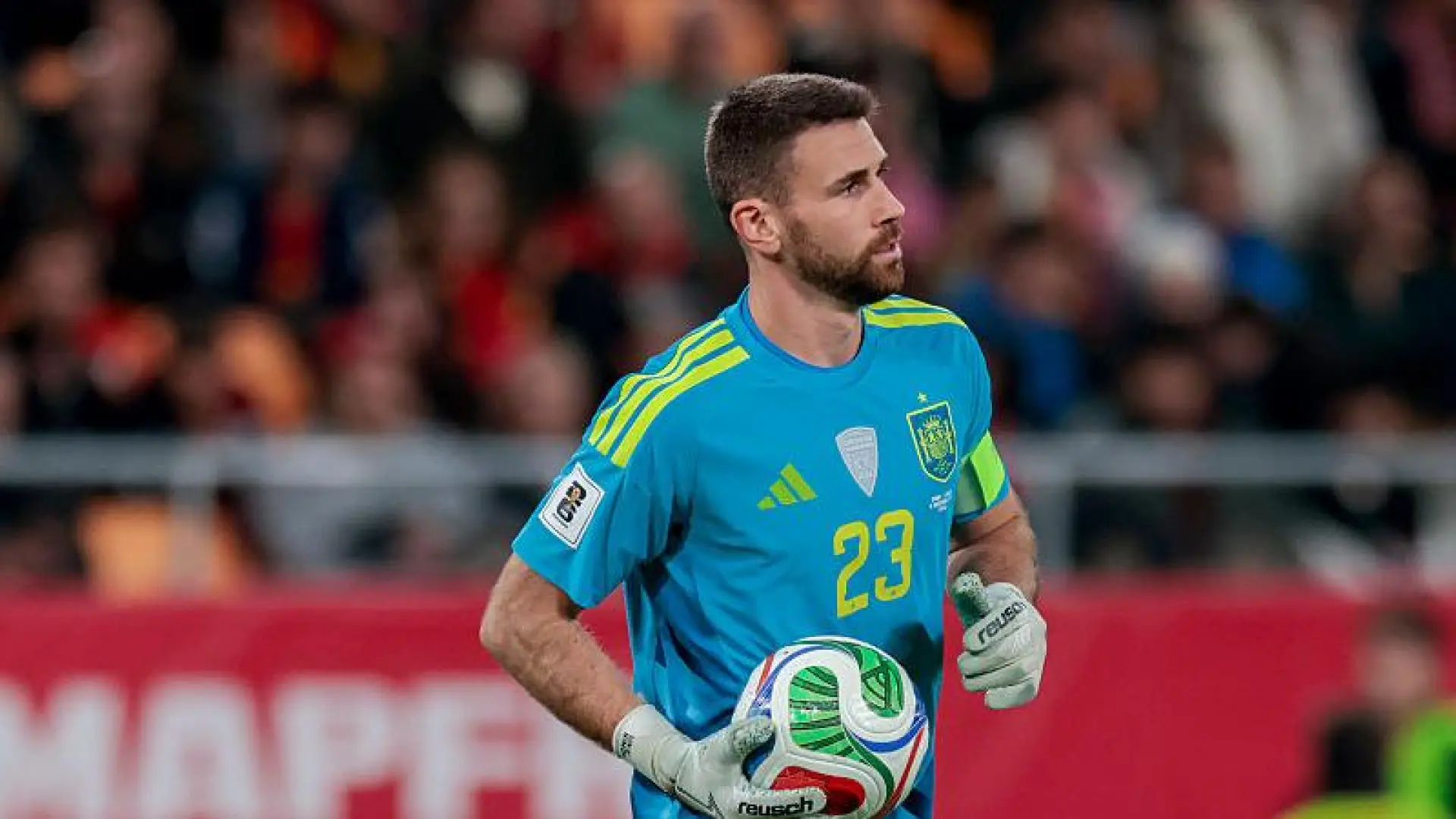 Unai Simón, el portero de confianza de Luis de la Fuente cuestionado por la afición