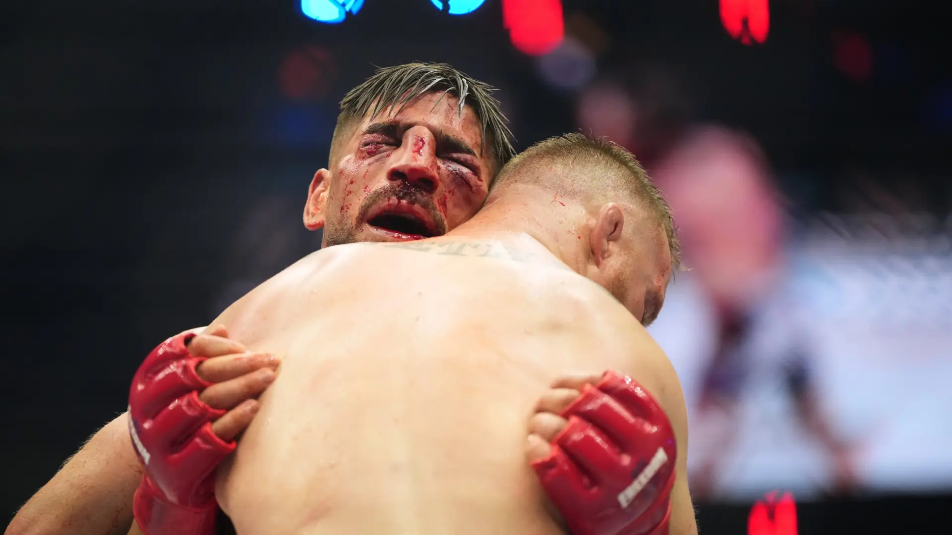 Justin Gaethje cierra la puerta a una revancha con Topuria: «Le hice rendirse en la esquina, fue una victoria aplastante»