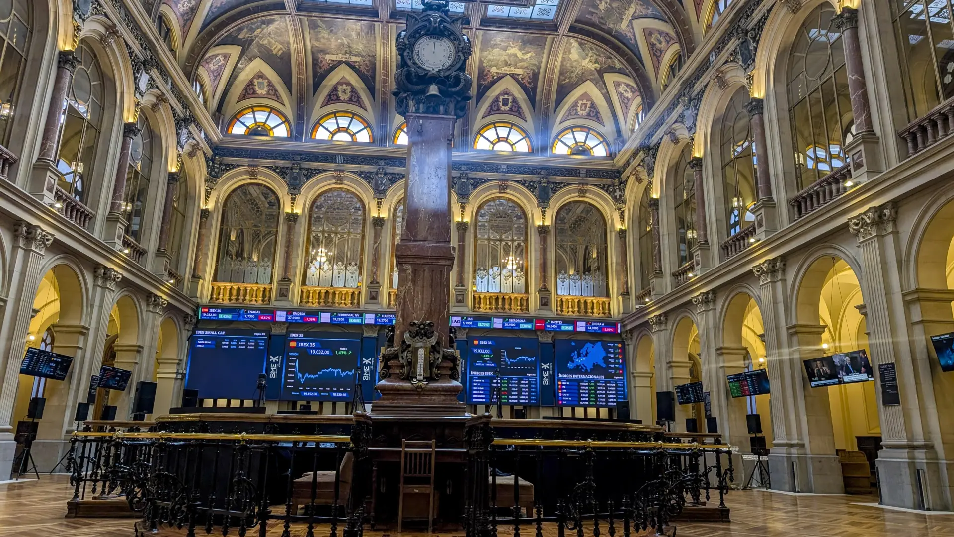 La banca española consolida su peso en el Ibex 35: supone más del 40% del índice