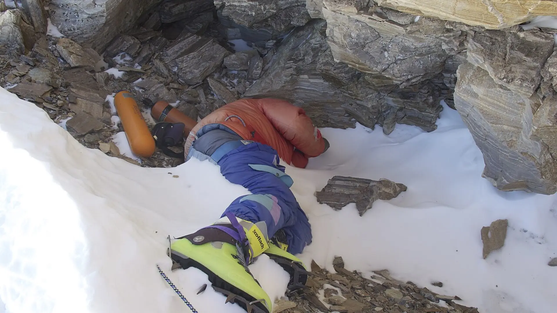 Organizan una misión para rescatar el cuerpo de 'Botas Verdes', un alpinista que lleva 30 años congelado en el Everest