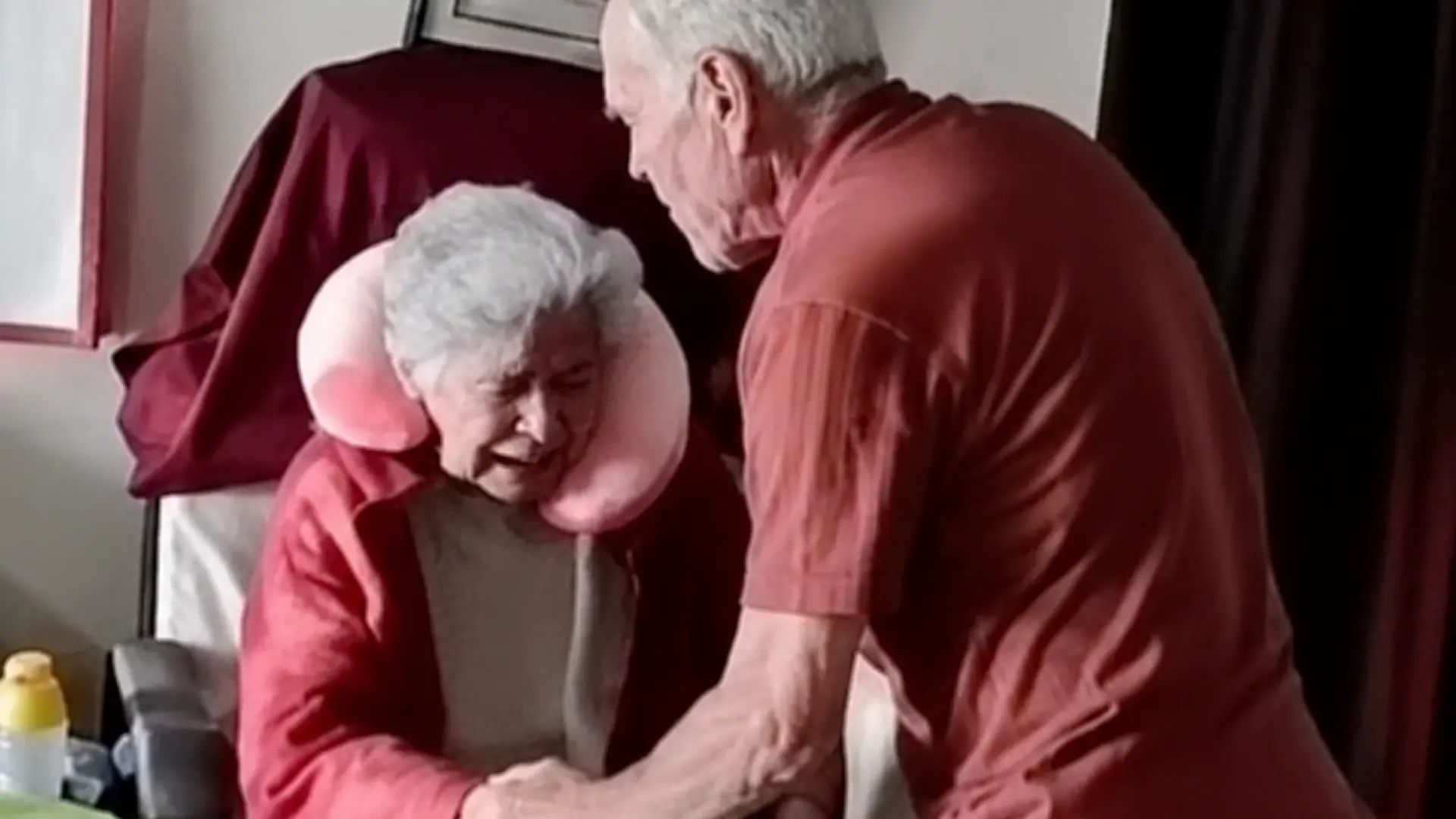 «Amor, no te vayas»: el abrazo que conmovió a Venezuela tras los terremotos