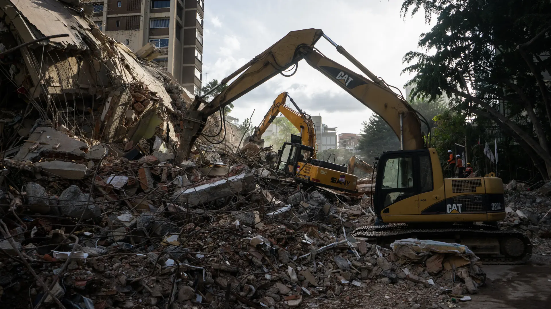 El número de muertos por los terremotos en Venezuela se eleva ya a 920 muertos y a 3.360 los heridos