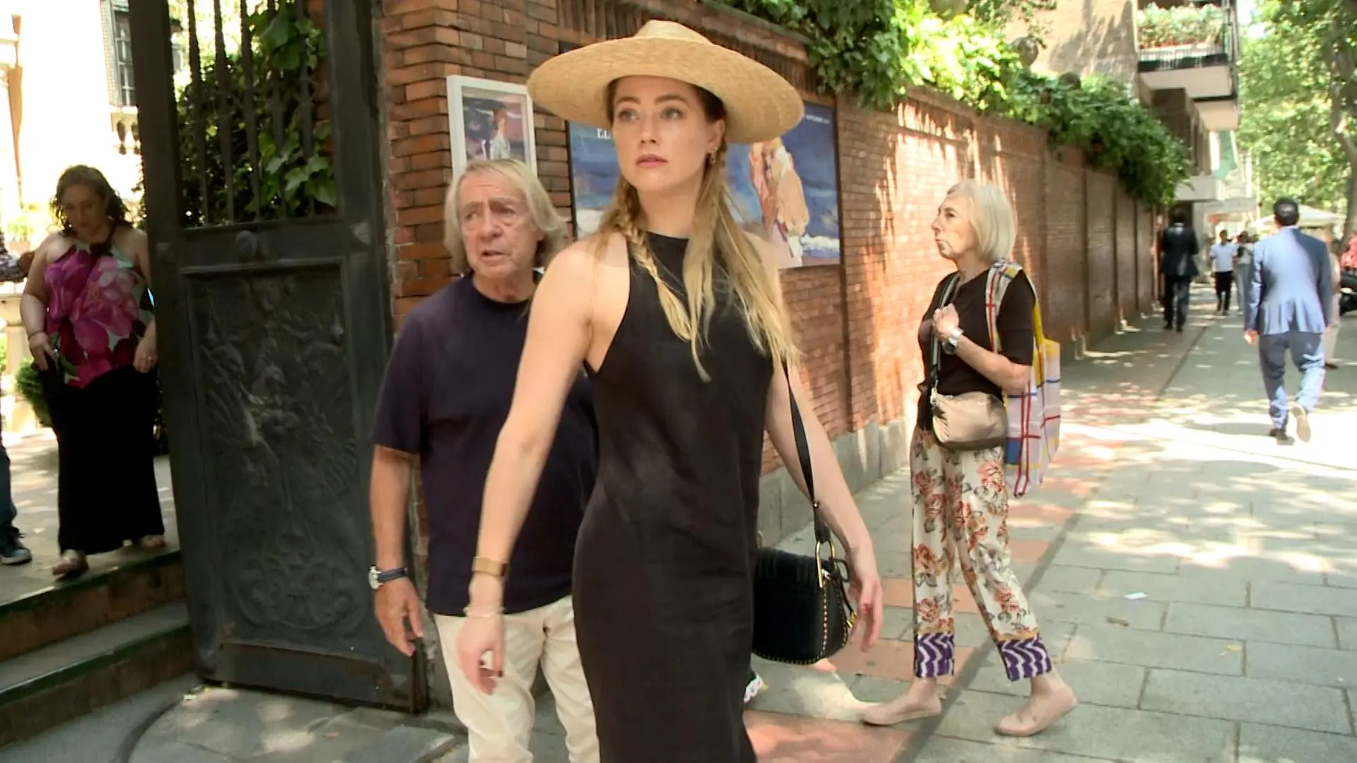 Amber Heard, más madrileña que nunca: acabó una carrera de 10 kilómetros en la capital en plena ola de calor