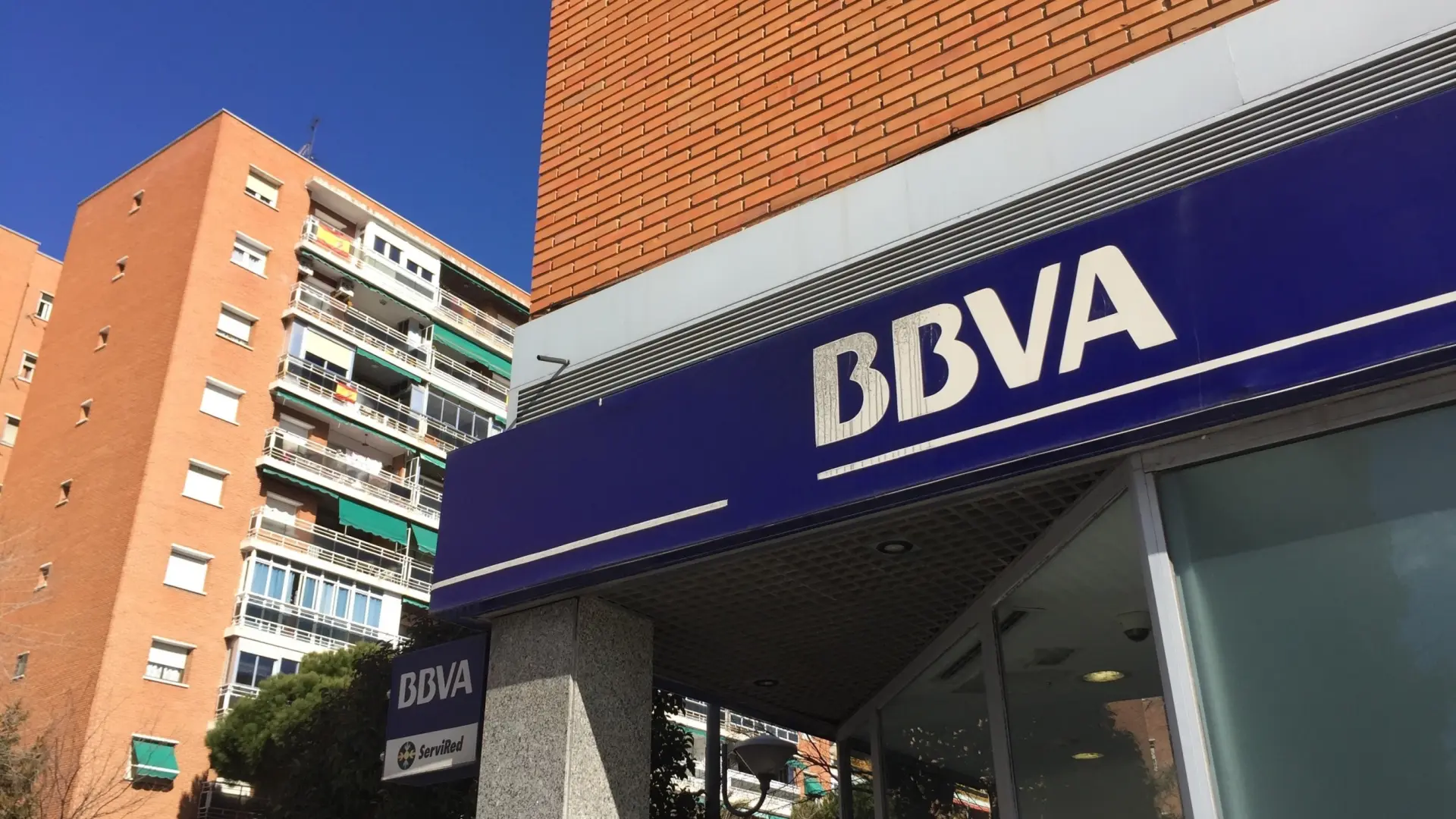 BBVA regala ahora más de 1.000 euros a sus nuevos clientes: estas son las condiciones