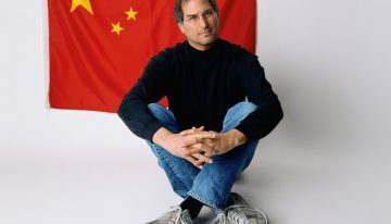 «Hemos encontrado un bache en el camino»: el día que Steve Jobs tuvo que cerrar sus fábricas para mudarse a China