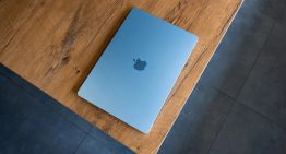 El hub USB que compraría para mi MacBook Air no llega a 30 euros: tiene 9 puertos y hasta botón de apagado