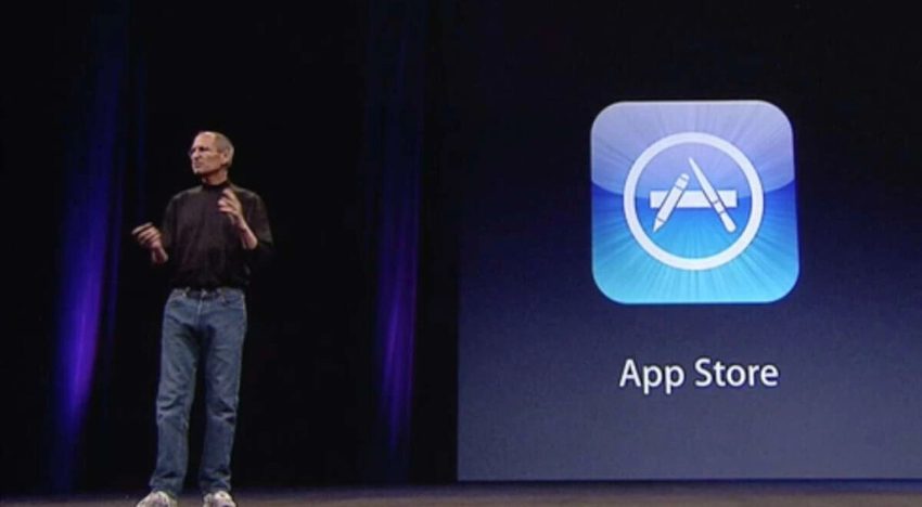 La primera app de la historia del iPhone no la creó Apple, la coló un hacker. Y a Steve Jobs no le hizo ninguna gracia