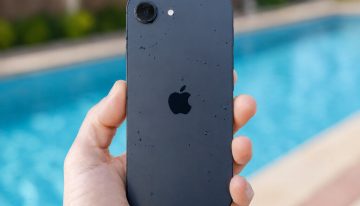 Llevar el iPhone a la piscina y playa no es tan seguro como parece. Mojarlo no es buena idea aunque esté certificado