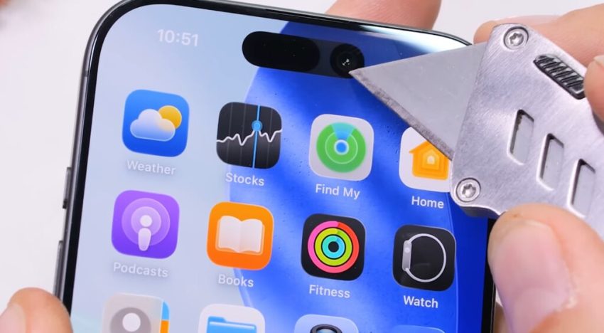 Apple puso 578 millones para tener una pantalla de zafiro «irrompible». No consiguió la pantalla, pero sí la quiebra de su socio