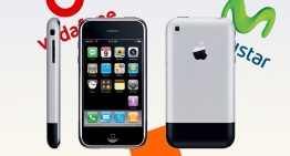 Ni logos en la carcasa ni aplicaciones basura: así obligó Steve Jobs a las operadoras a respetar el diseño del iPhone