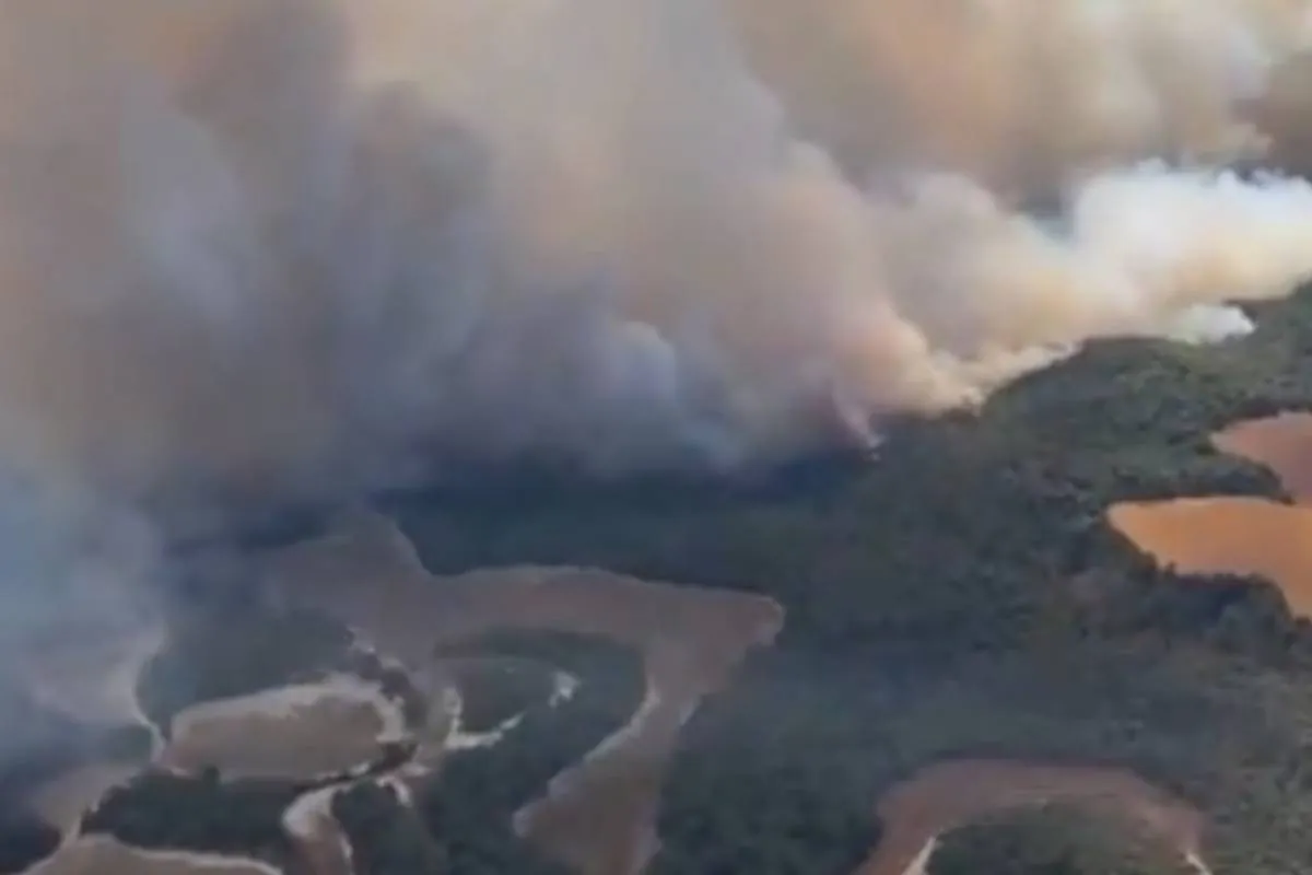 Un incendio en Leciñena (Zaragoza) arrasa mil hectáreas en dos horas y media