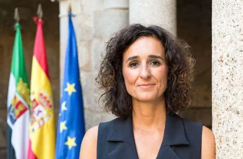 Imputada la presidenta de Enresa y ex consejera extremeña del PSOE por presunto trato de favor a Iberdrola en un parque solar