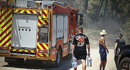 Los incendios simultáneos en Cataluña tensionan a los bomberos y obligan a replantear la estrategia