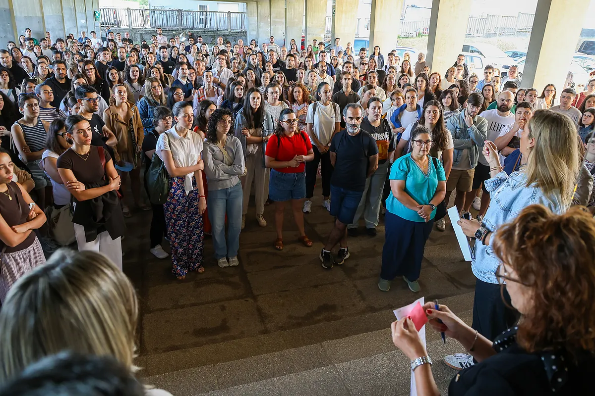 Alerta por la oleada de suspensos en las oposiciones a profesor, del 83% en Castilla y León al 63% en Murcia: «Es increíble la cantidad de faltas de ortografía en los aspirantes jóvenes»