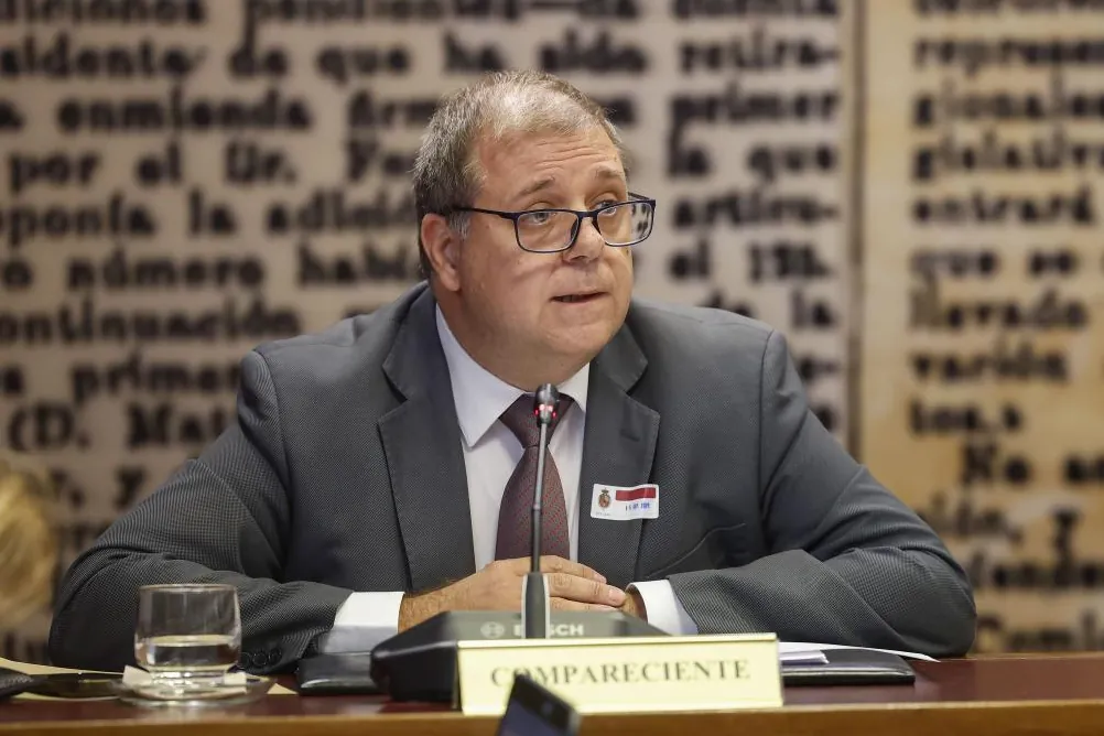 Anticorrupción pide al juez Pedraz imputar al ex jefe de Gabinete de Sánchez y el volcado de su móvil