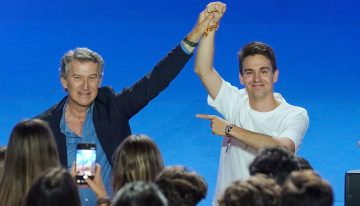 Feijóo pide coordinación a todas las administraciones en la lucha contra el fuego y tener listos todos los medios