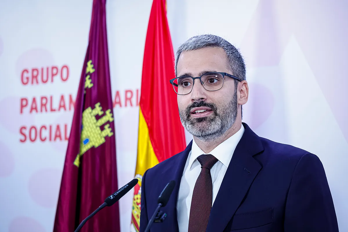 Francisco Lucas, el delegado del Gobierno,  será el candidato del PSOE en la Región de Murcia y se enfrentará a López Miras en 2027