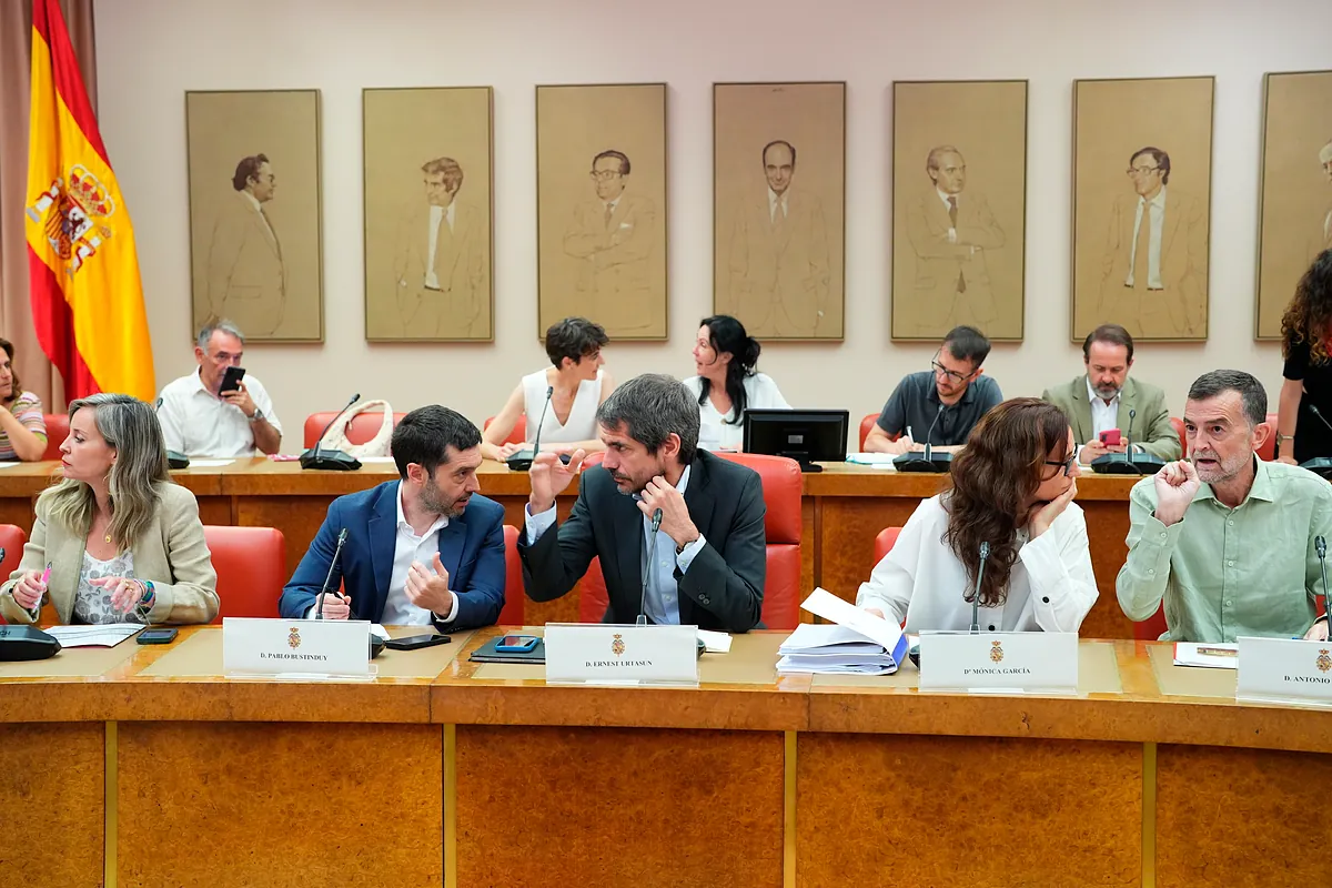 La coalición Sumar cierra el curso defendiendo su «hoja de servicios» en el Gobierno: «Abandonemos toda la resignación»