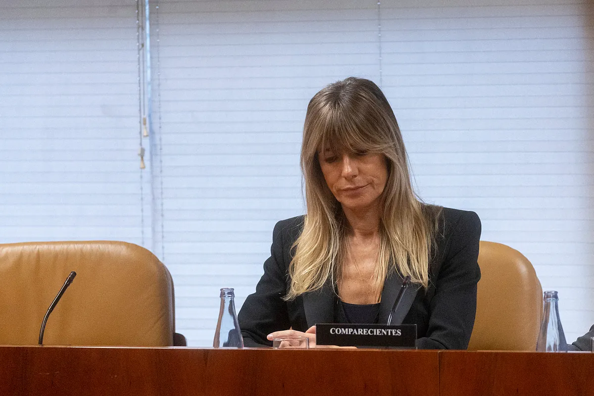 La Audiencia de Madrid ratifica el juicio con jurado a Begoña Gómez por los delitos de tráfico de influencias y malversación y le retira las medidas cautelares