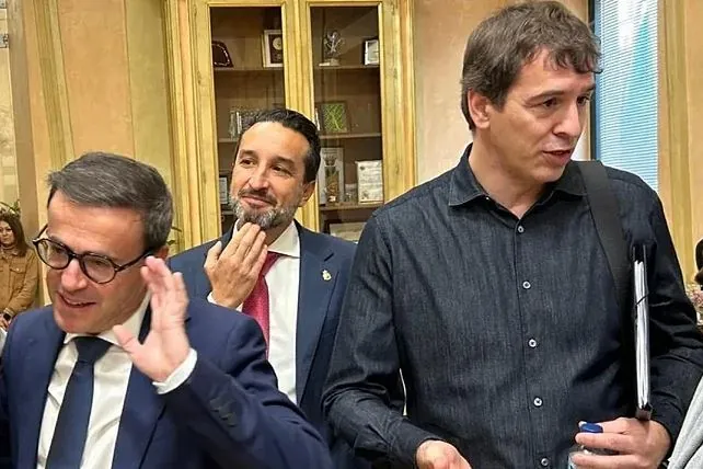 Manos Limpias amenaza con volver a querellarse contra MiguelÁngel Gallardo por el enchufe del amigo de David Sánchez