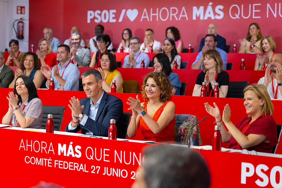 Cargos del PSOE se conjuran en secreto contra la financiación autonómica: «No queremos que se vote»