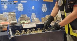 Granadas, metralletas y silenciadores: la policía desbarata la banda que surtía de armas a todas las mafias de la Costa del Sol