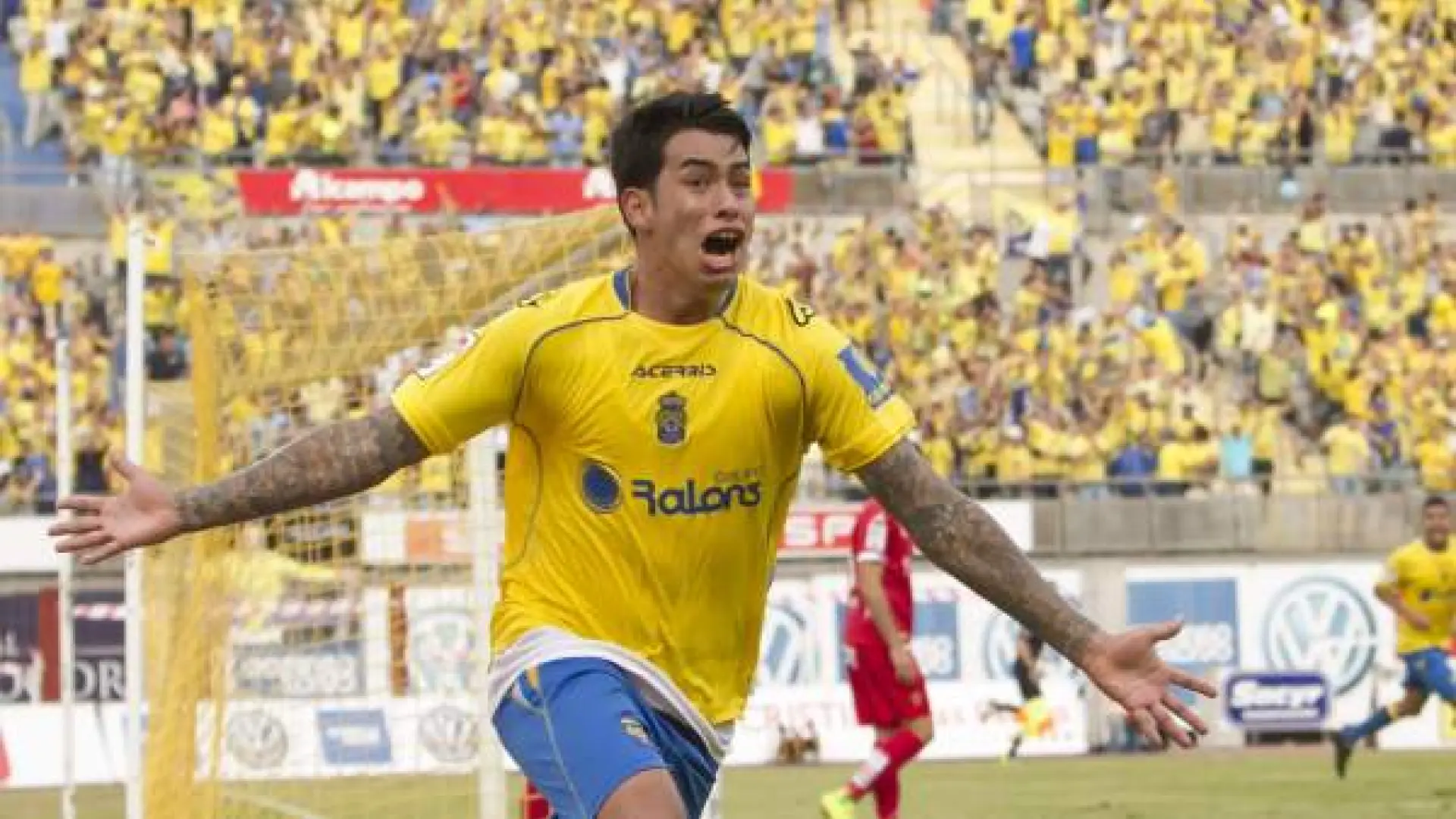El futbolista Sergio Araujo, acusado de violencia machista hacia su mujer: no se puede acercar ni a ella ni a su hija