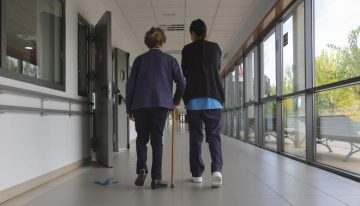 La proteína p-tau217 en sangre, clave para predecir el riesgo de Alzheimer en personas sanas con décadas de antelación