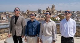 Catalunya acelera hacia el eclipse: 23 puntos de observación, 150.000 gafas gratuitas, 700 mossos y restricciones en la AP-7