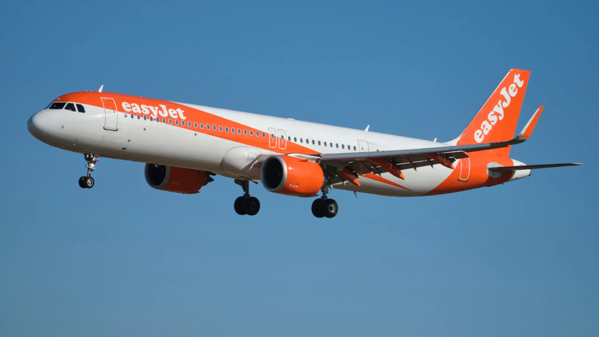 El fondo estadounidense Castlelake acuerda la compra de easyJet por más de 6.000 millones