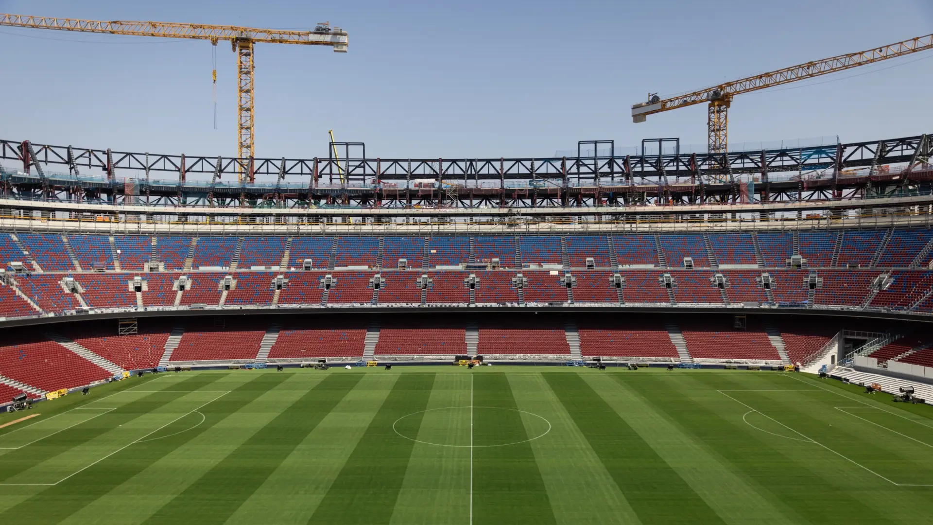 Primer accidente mortal en las obras del nuevo Camp Nou: muere un operario al recibir un golpe