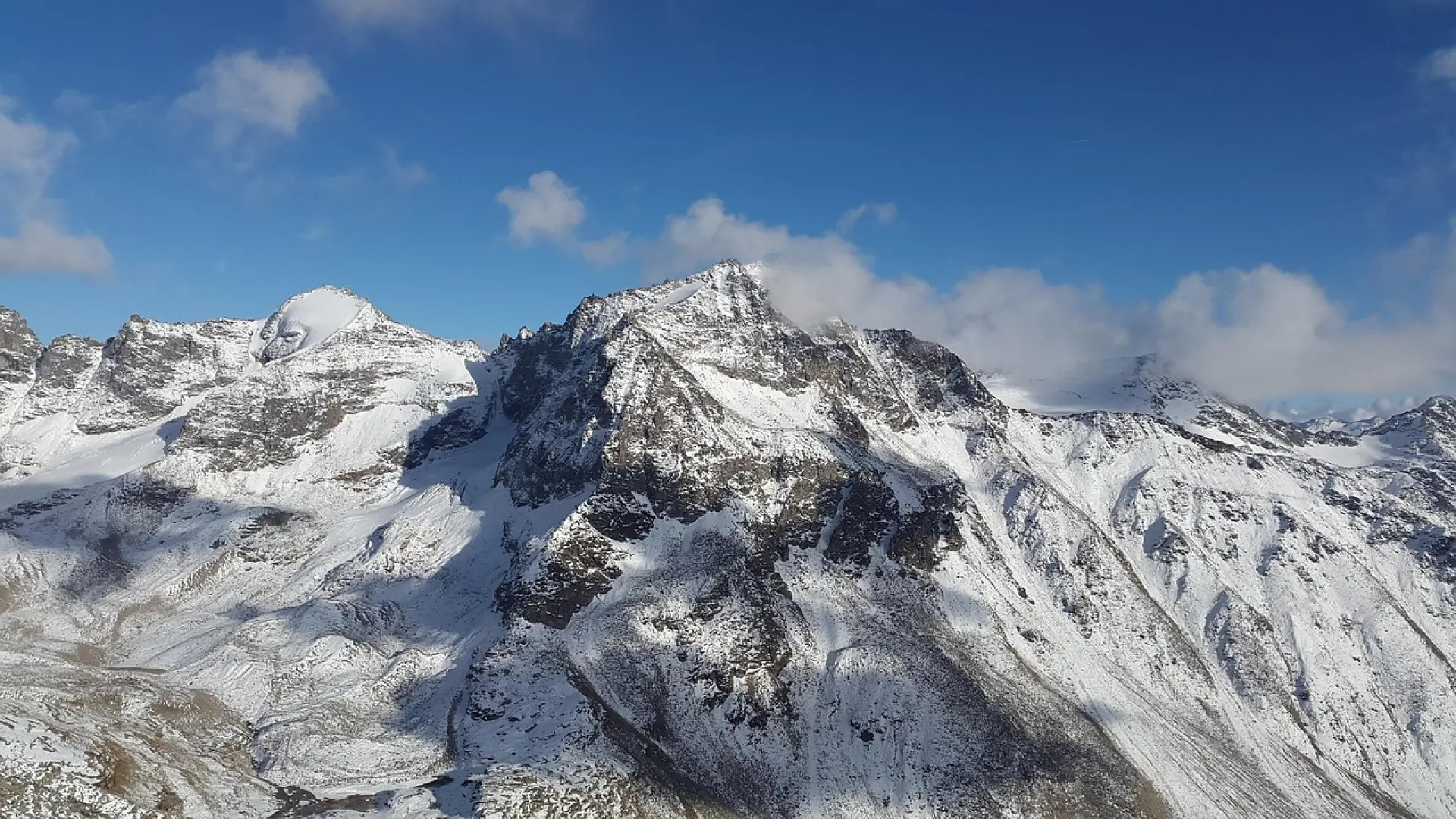 Máxima tensión en el mundo del alpinismo: cuatro muertos y seis desaparecidos tras una avalancha en el 'Broad Peak' de Pakistán