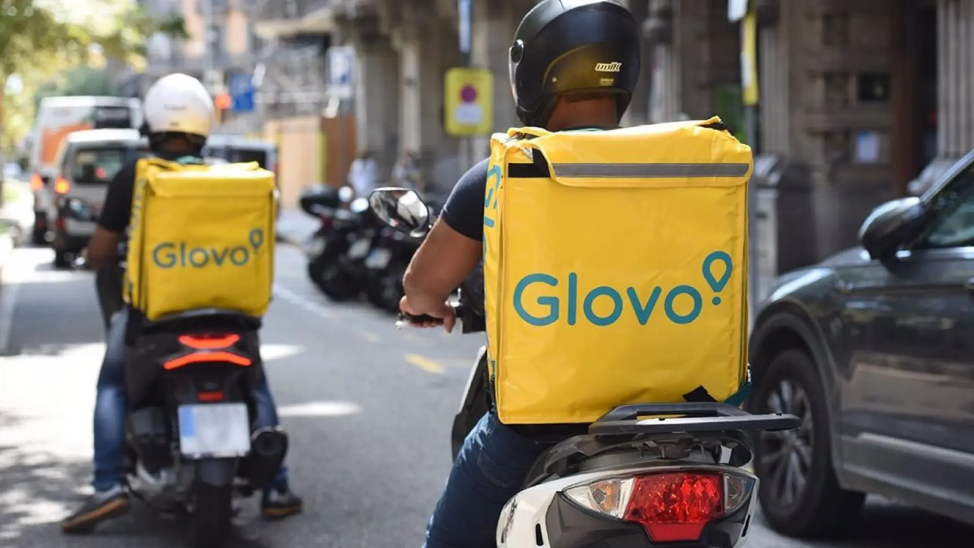 Incertidumbre y sorpresa en la plantilla de Glovo por su venta a un fondo estadounidense tras la operación de Uber