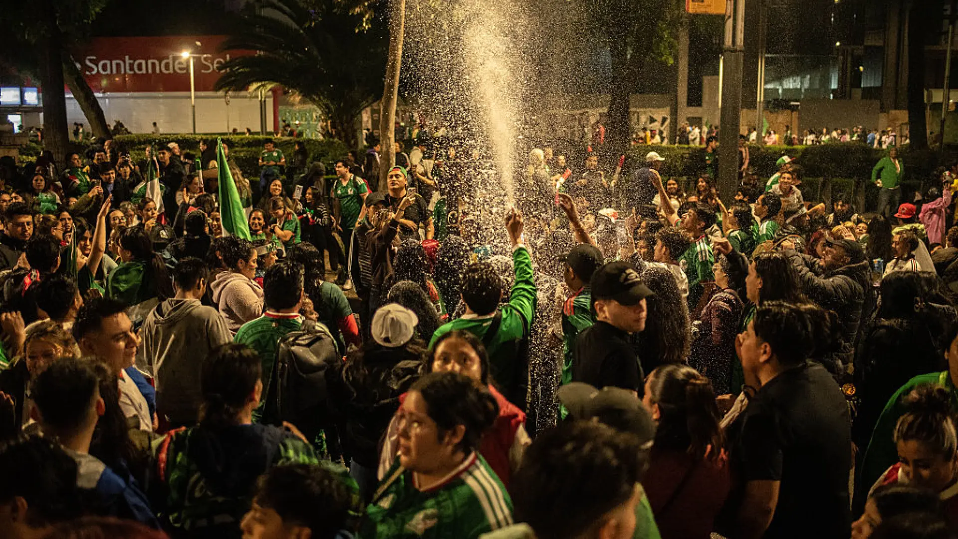 Tres muertos en México en las masivas celebraciones tras la victoria ante Ecuador y el pase a los octavos del Mundial