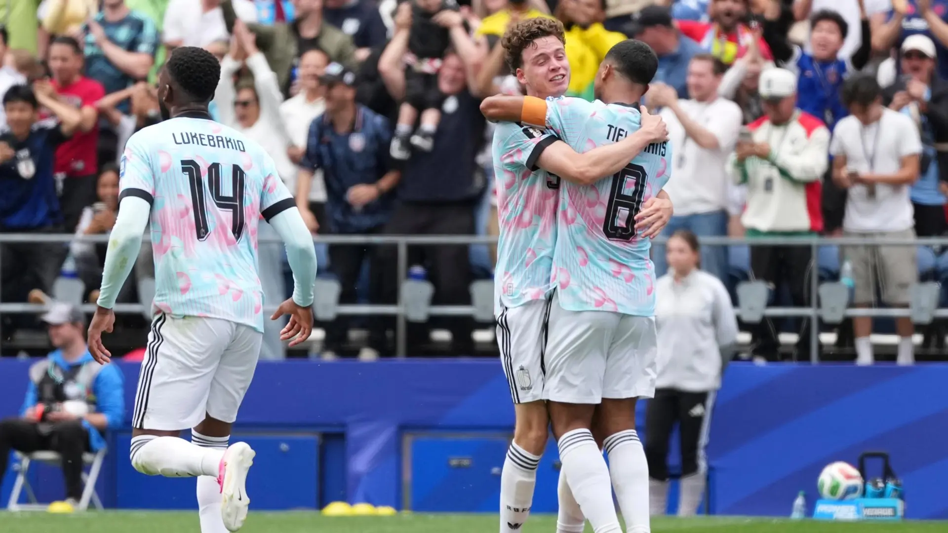 ¡Prórroga! Bélgica salva del desastre con dos épicos goles a Senegal en los minutos finales