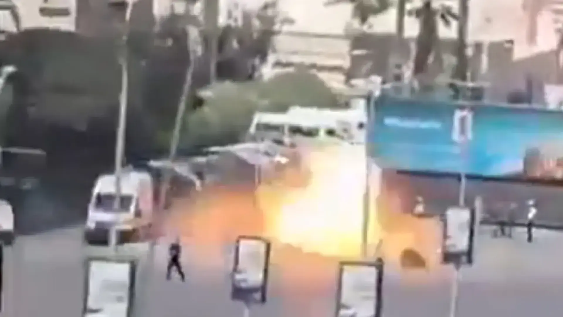 Dos explosiones frente al hotel de Macron en Damasco: el Elíseo confirma que el presidente francés está «sano y salvo»