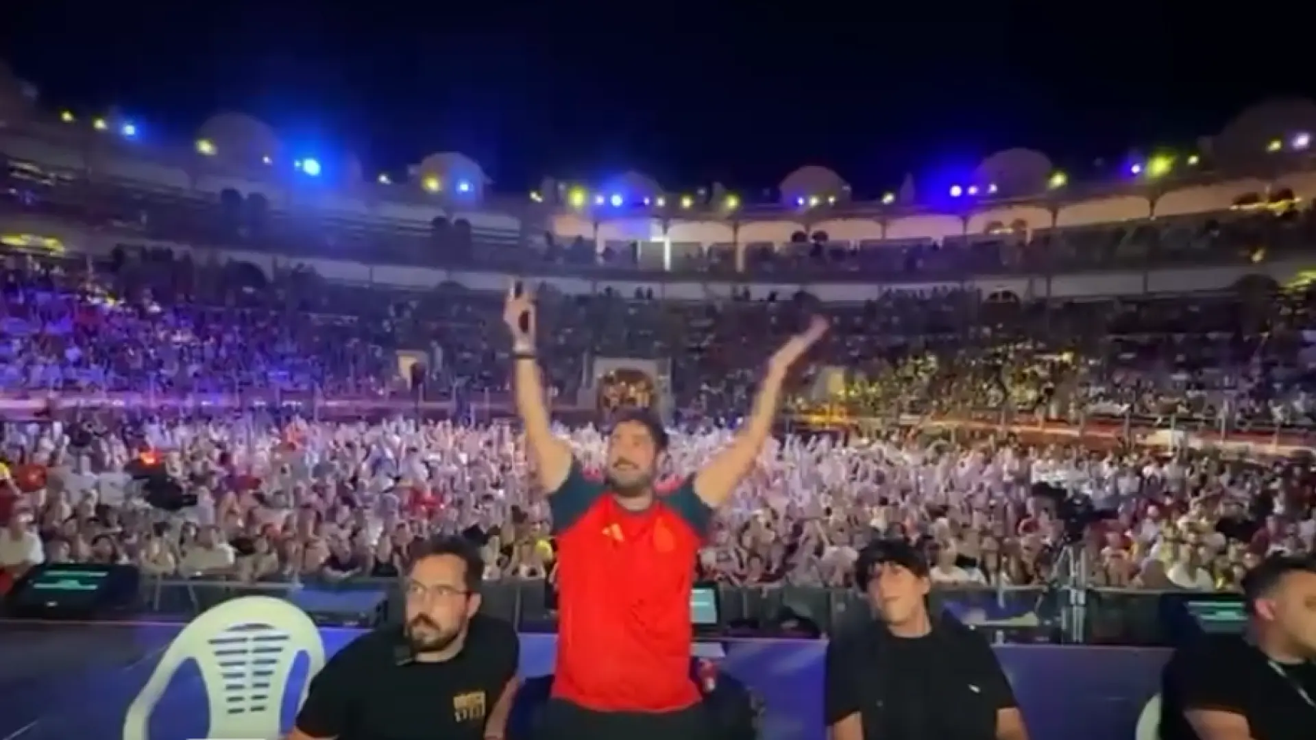 Así se vivió en pleno concierto de Antonio Orozco el segundo gol de España ante Bélgica: «No hay dinero para pagar esta experiencia»
