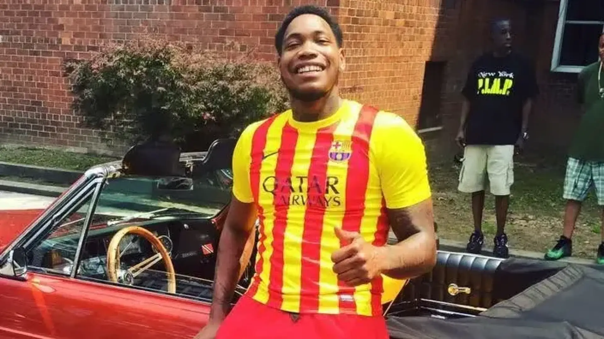Asesinan a tiros a un exjugador de baloncesto en Nueva York y hieren a otros dos: el autor se dio a la fuga