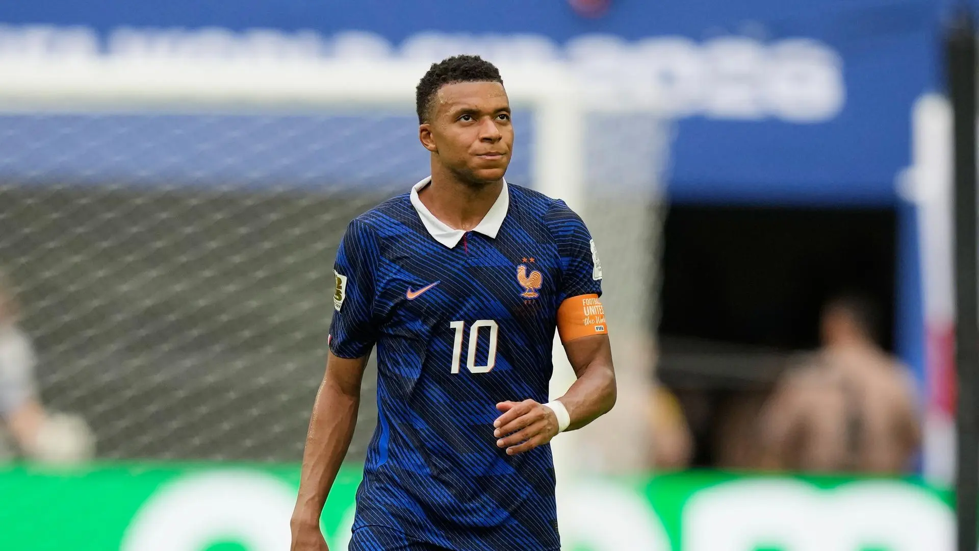 La emotiva carta de Kylian Mbappé a la afición francesa tras el Mundial: «Duele y seguirá doliendo»