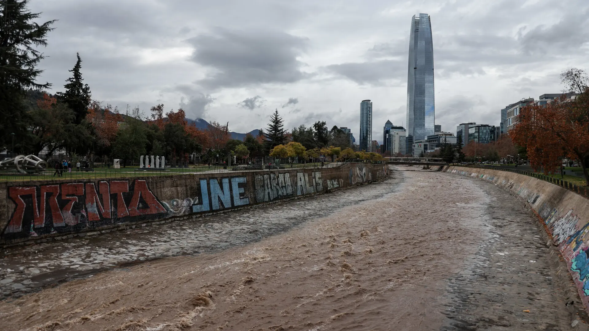 Chile decreta el «estado de catástrofe» por las lluvias en el norte del país, que dejan al menos 10 muertos